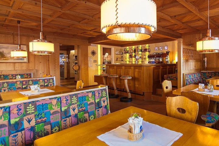 Hotel Adler Carezza frei / Bozen Italien Skipass