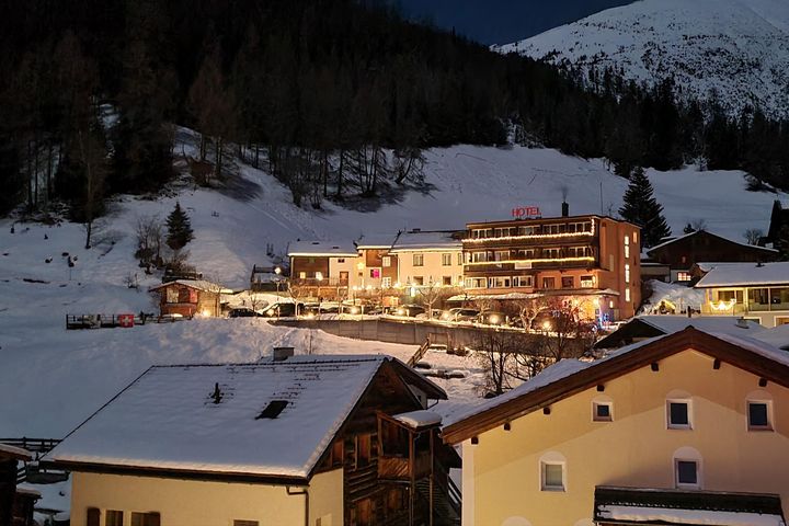 Hotel Sonnenhalde frei / Davos Schweiz Skipass