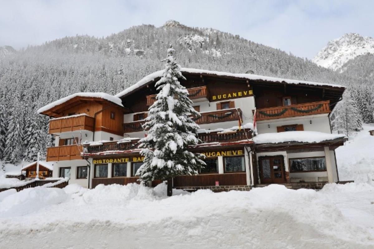 Hotel Bucaneve in Fassatal (Dolomiten) günstig buchen / Italien Hotel Bucaneve in Fassatal (Dolomiten), Hotel Bucaneve / Italien