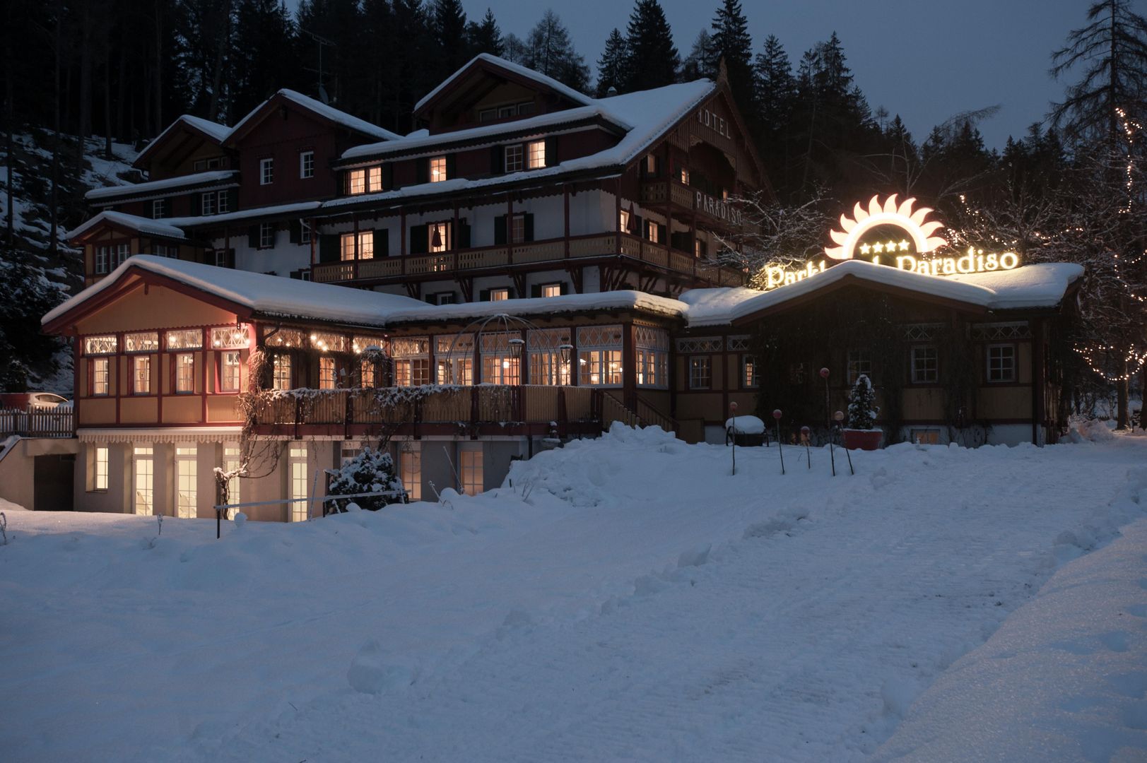 Parkhotel Sole Paradiso - Unterkunft in Hochpustertal