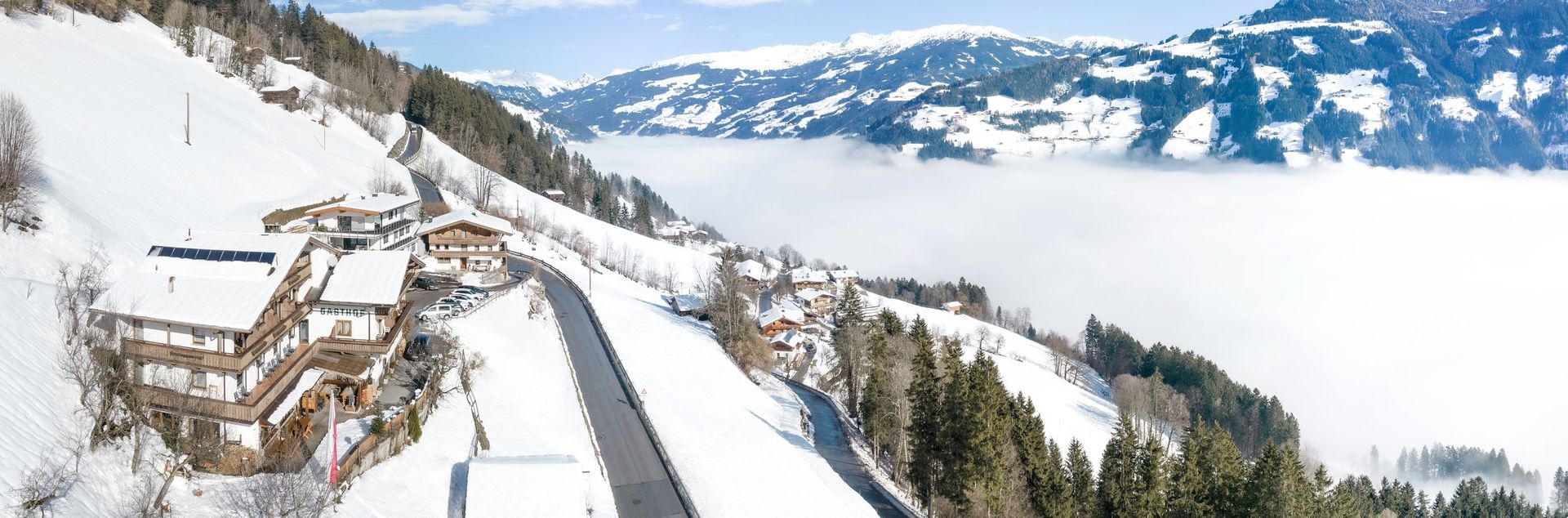 Gasthof Berghof - Unterkunft in Hippach-Zillertal