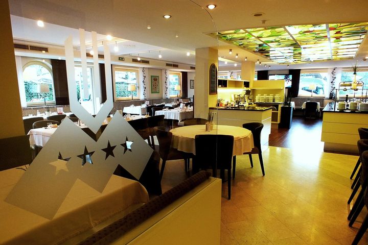 Hotel Malerhaus frei / Fügen (Zillertal) Österreich Skipass