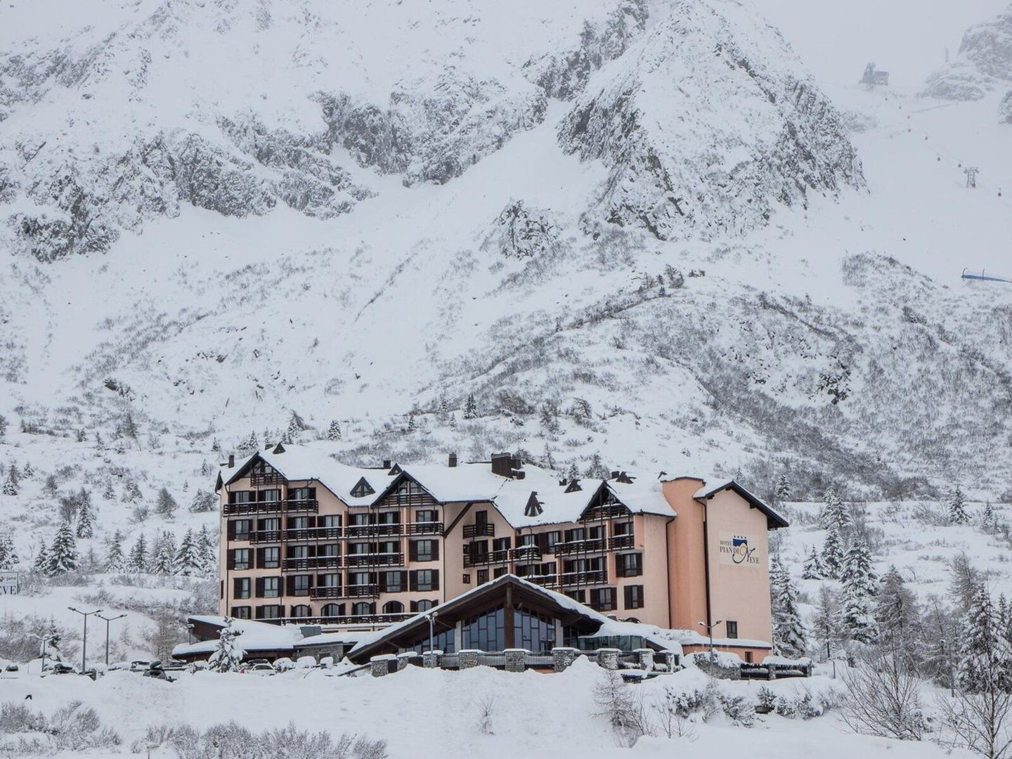 Hotel Pian di Neve - Unterkunft in Passo-del-Tonale