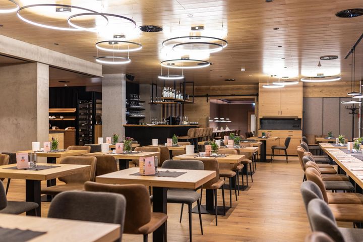 KOSIS Sports Lifestyle Hotel frei / Fügen (Zillertal) Österreich Skipass