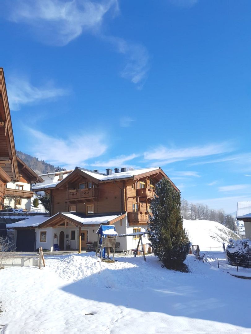 Ferienwohnung Haus Brugger - Unterkunft in Uttendorf-Weisssee-Gletscher