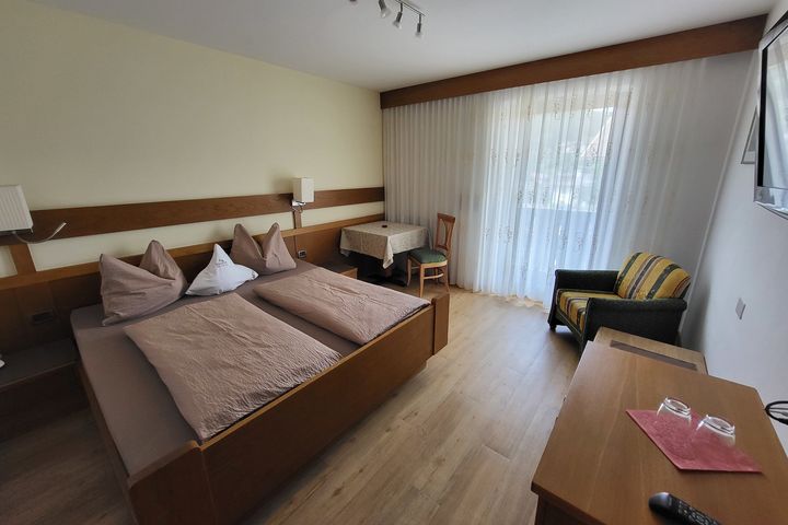 Hotel Garni Savoy preiswert / Kastelruth - Seis - Völs Buchung