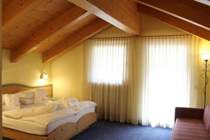 Hotel Stella Montis preiswert / Campitello Buchung