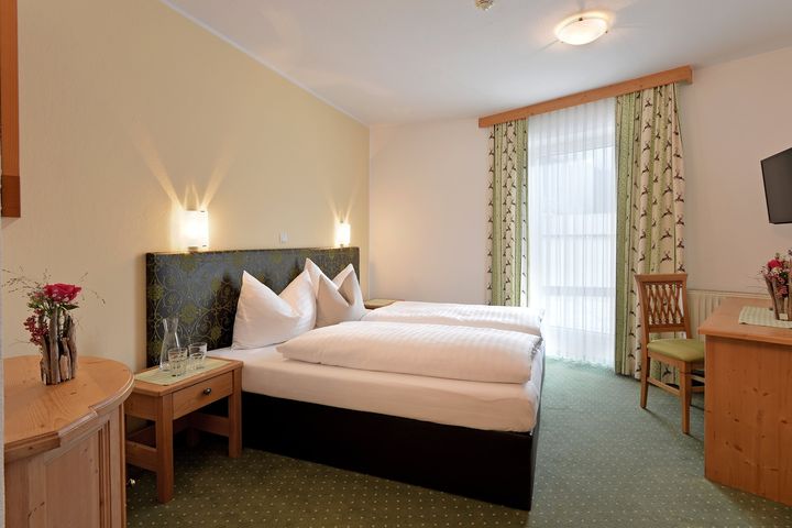Hotel & Restaurant Tiroler Stuben preiswert / Kirchbichl Buchung