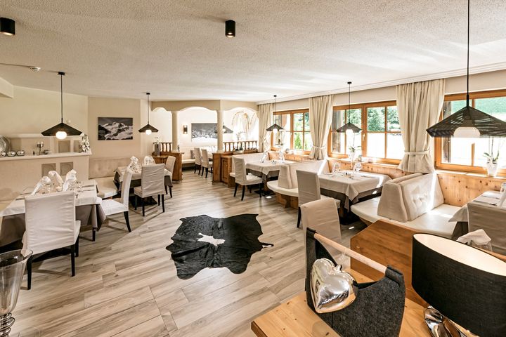 Hotel Möderle frei / Pitztal Österreich Skipass