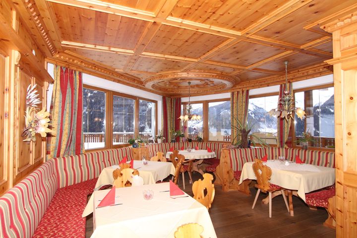 Hotel-Restaurant Humlerhof frei / Skigroßraum Innsbruck Österreich Skipass