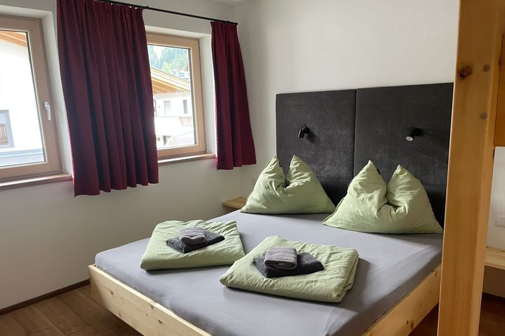 Ferienwohnung Christina preiswert / Hippach (Zillertal) Buchung