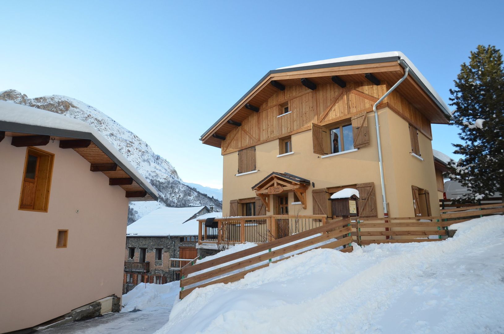 Chalet De Manou - Unterkunft in Les-Menuires