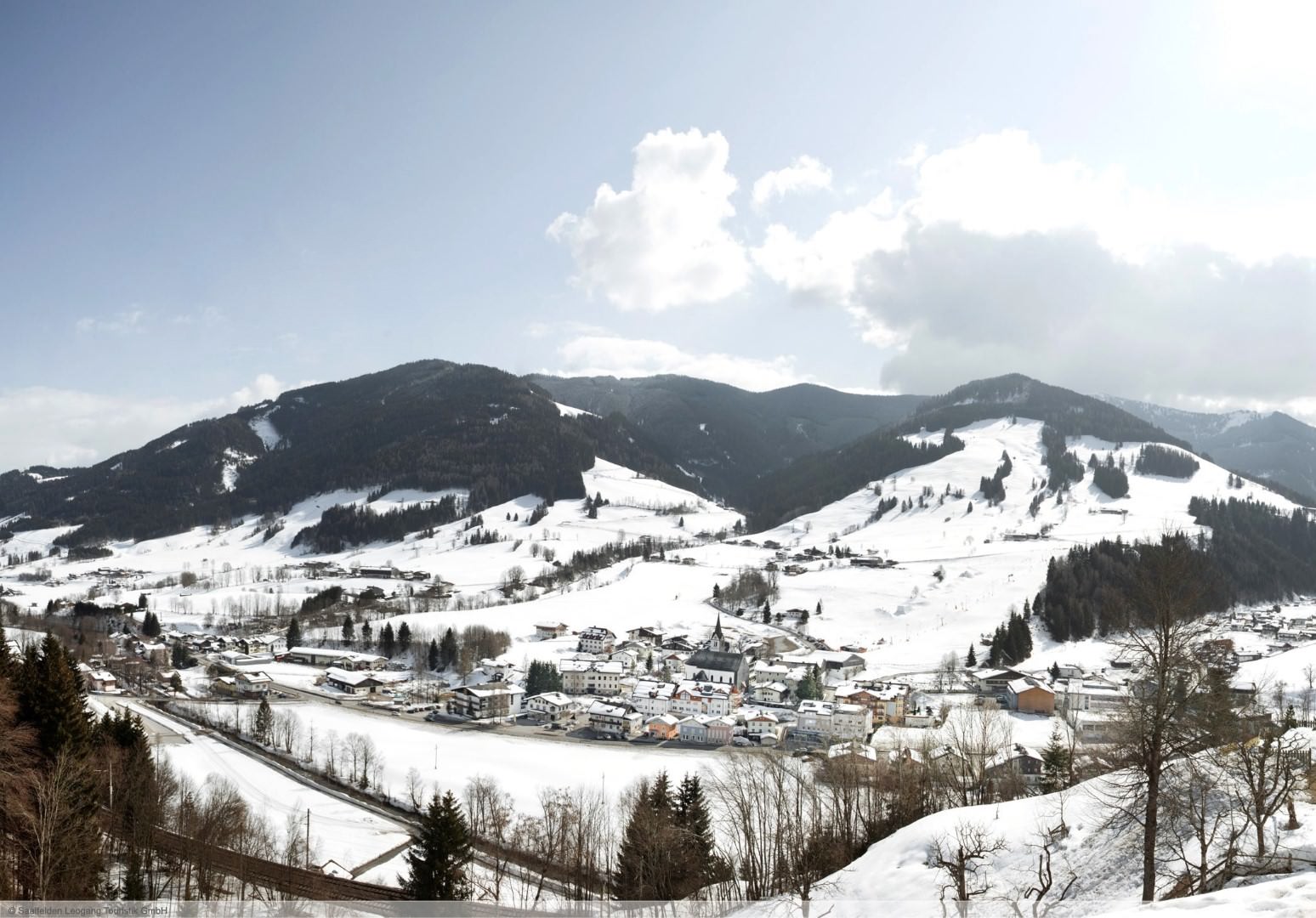 Skiort Leogang - Skigebiet Saalbach-Hinterglemm-Leogang Skiort Leogang - Skigebiet Saalbach-Hinterglemm-Leogang