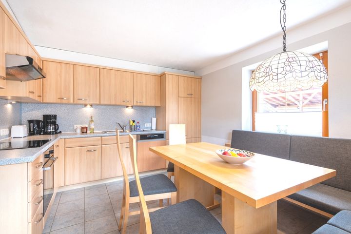 Apartmenthaus Aachener Hof frei / Tiroler-Zugspitz-Arena Österreich Skipass