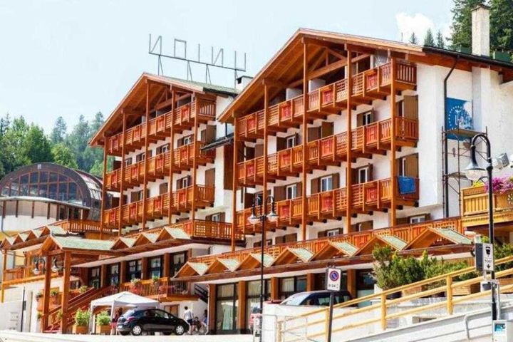 Hotel Union frei / Folgarida - Mezzana (Trentino) Italien Skipass