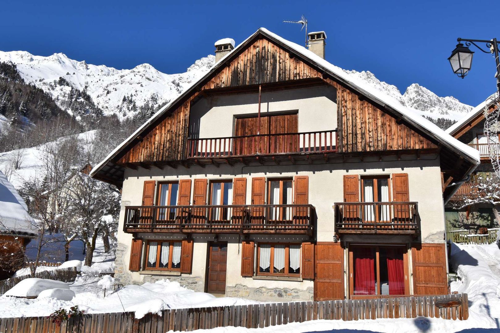 Chalet De Louise