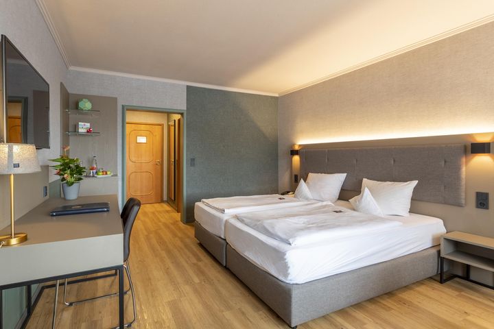 Hotel am Badepark preiswert / Bayerischer Wald Buchung