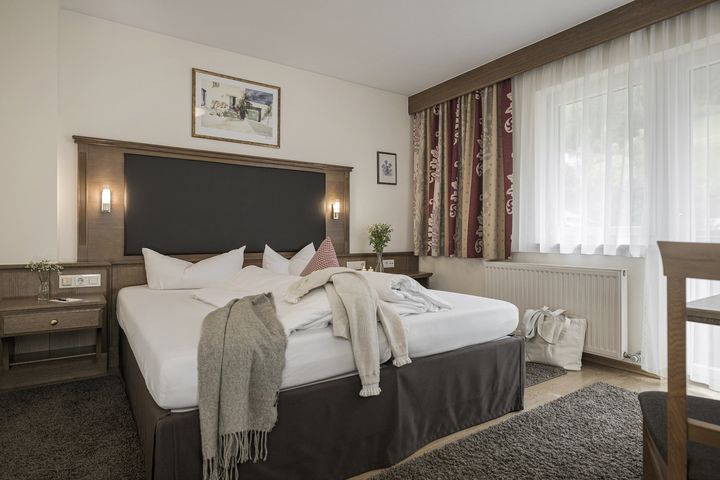 Hotel Lenz preiswert / Ischgl Buchung