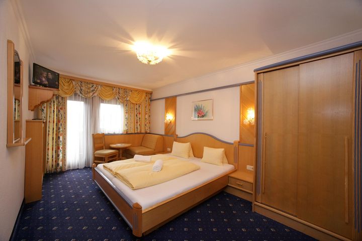 Hotel Altachhof und Appartementhäuser preiswert / Saalbach - Hinterglemm Buchung