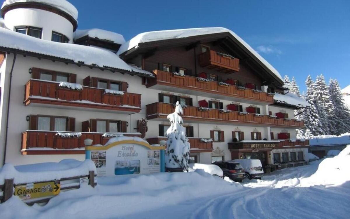 Hotel Evaldo - Unterkunft in Fassatal-Dolomiten