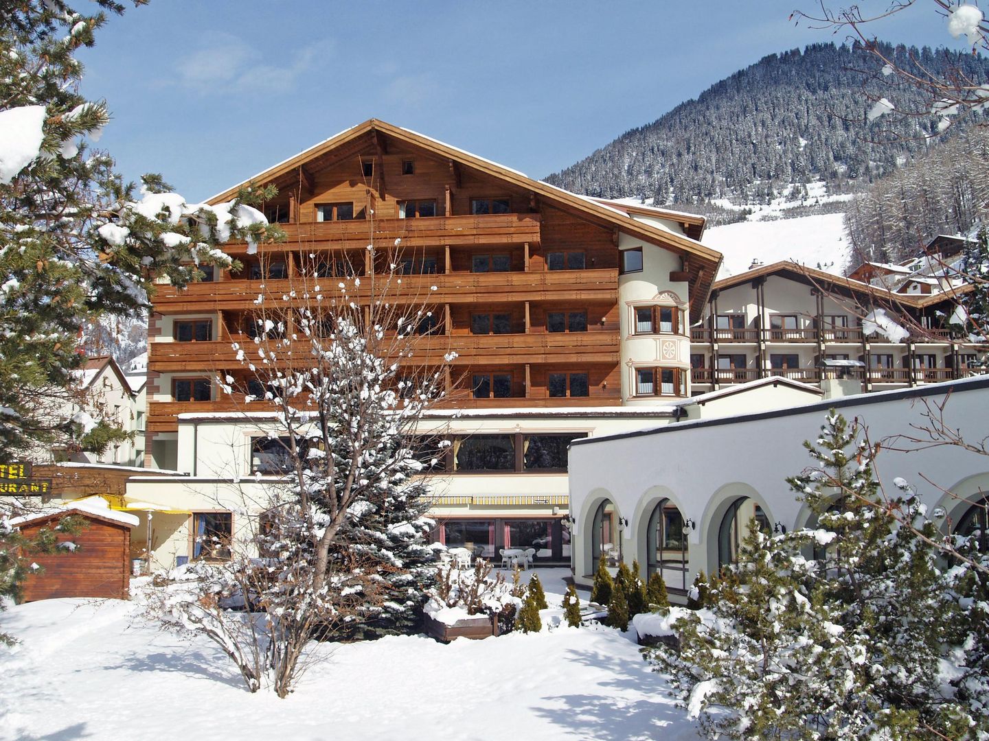 Beauty & Sporthotel Tirolerhof - Unterkunft in Nauders