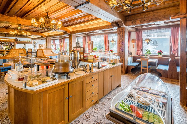 Ferienhotel Knollhof frei / Dachstein-West Österreich Skipass