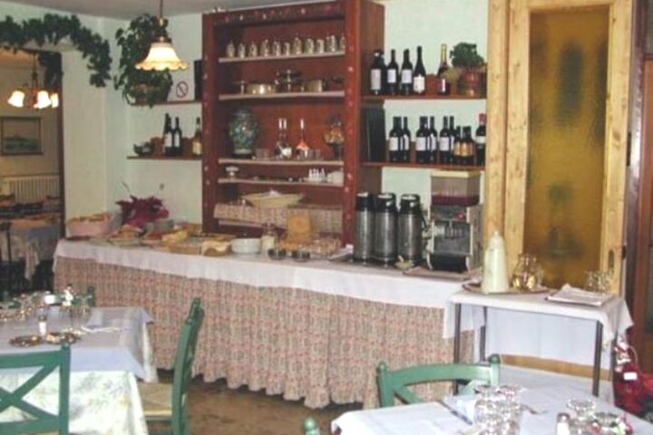 Hotel Chalet Alpino frei / Passo del Tonale Italien Skipass