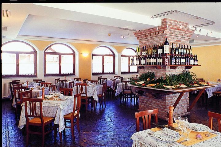 Locanda Locatori frei / Passo del Tonale Italien Skipass