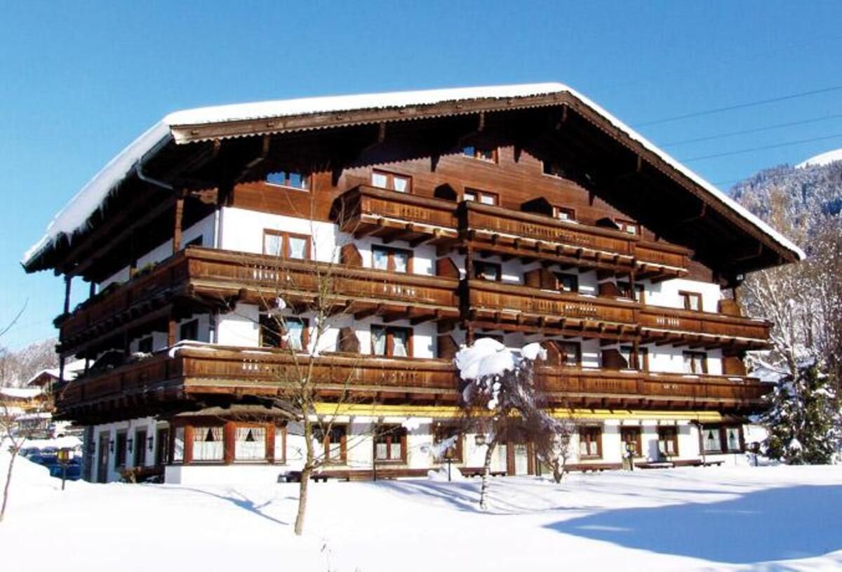 Kaiserhotel Kitzbühler Alpen Kaiserhotel Kitzbühler Alpen - Unterkunft in Oberndorf-in-Tirol