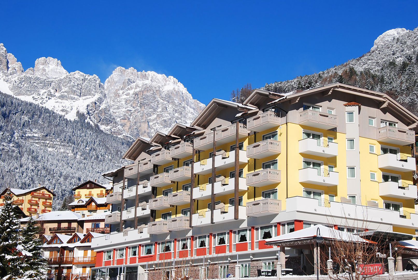 Alpenresort Belvedere SPA-Gourmet-Dolomiti in Molveno günstig buchen / Italien Alpenresort Belvedere SPA-Gourmet-Dolomiti in Molveno, Alpenresort Belvedere SPA-Gourmet-Dolomiti / Italien